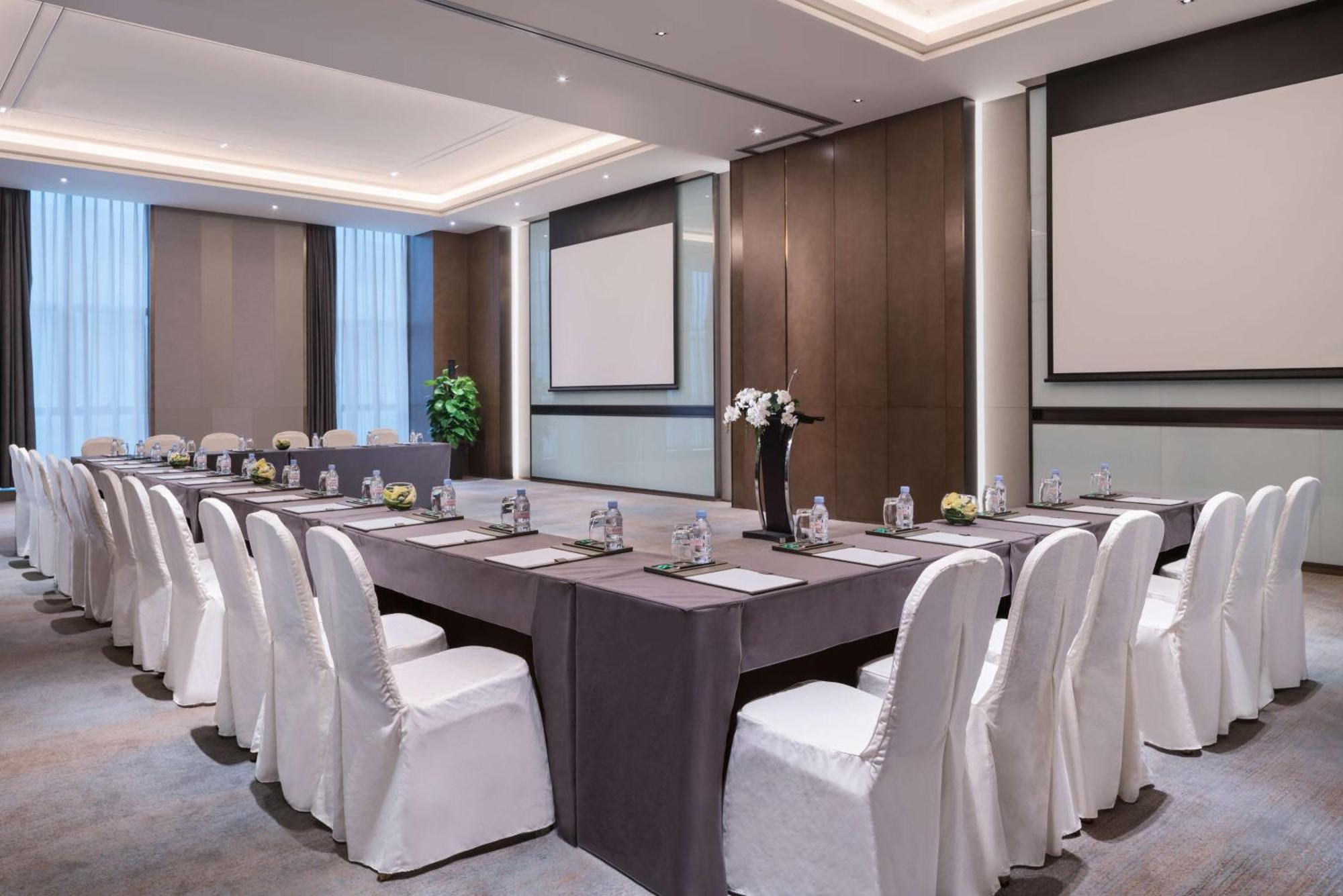 Doubletree By Hilton Hotel Shiyan Shiyan  Экстерьер фото